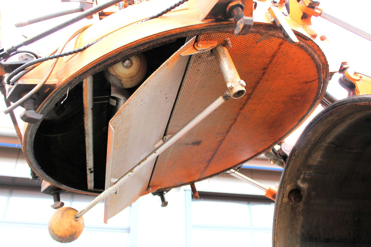 Arrendamiento de MAN FE 32.410 A 8x2 Assmann 17m³ HD-Spül-KOMBI V2A MAN FE 32.410 A 8x2 Assmann 17m³ HD-Spül-KOMBI V2A: foto 10 Arrendamiento de MAN FE 32.410 A 8x2 Assmann 17m³ HD-Spül-KOMBI V2A MAN FE 32.410 A 8x2 Assmann 17m³ HD-Spül-KOMBI V2A: foto 10