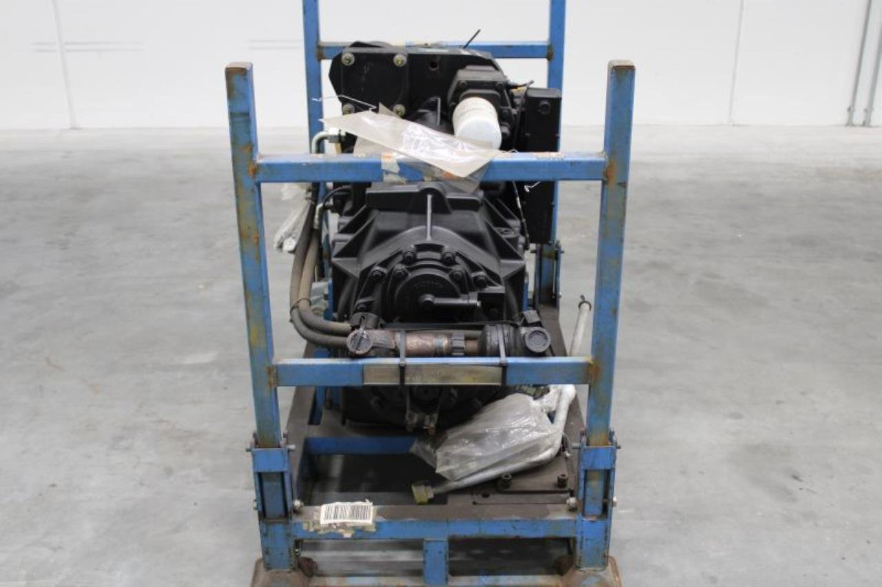 Dana 13.9TE10313-25 - Transmisión para Equipo de manutención: foto 3 Dana 13.9TE10313-25 - Transmisión para Equipo de manutención: foto 3
