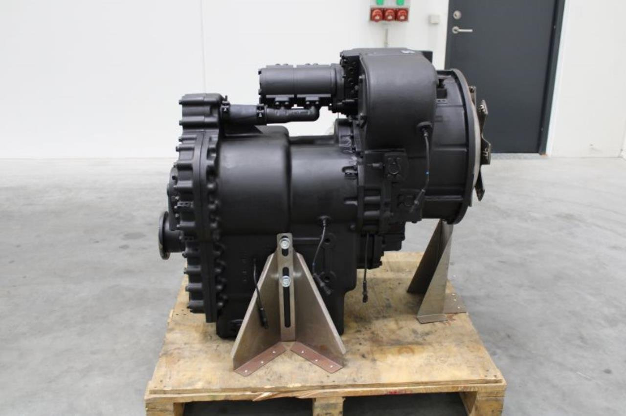 Dana 340TE17313-40 - Transmisión para Equipo de manutención: foto 1 Dana 340TE17313-40 - Transmisión para Equipo de manutención: foto 1