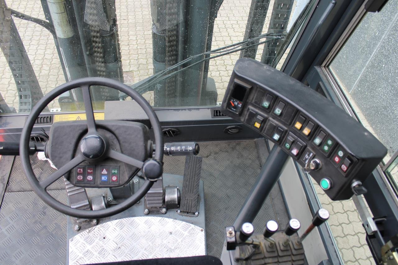 Dantruck 9890GD - Carretilla elevadora de gas: foto 4 Dantruck 9890GD - Carretilla elevadora de gas: foto 4