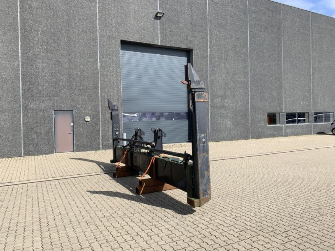 ELME 20"- 40" - Implemento para Equipo de manutención: foto 4 ELME 20"- 40" - Implemento para Equipo de manutención: foto 4