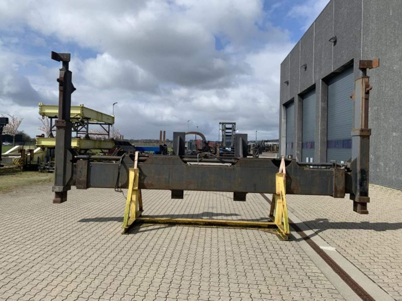 ELME 20"- 40" - Implemento para Equipo de manutención: foto 1 ELME 20"- 40" - Implemento para Equipo de manutención: foto 1