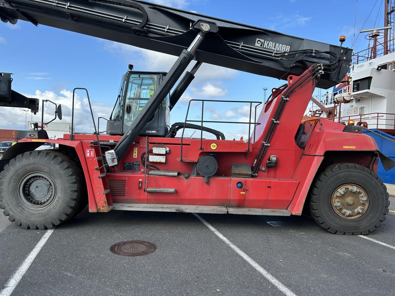 Kalmar DRG450-65S5 - Reach stacker: foto 1 Kalmar DRG450-65S5 - Reach stacker: foto 1