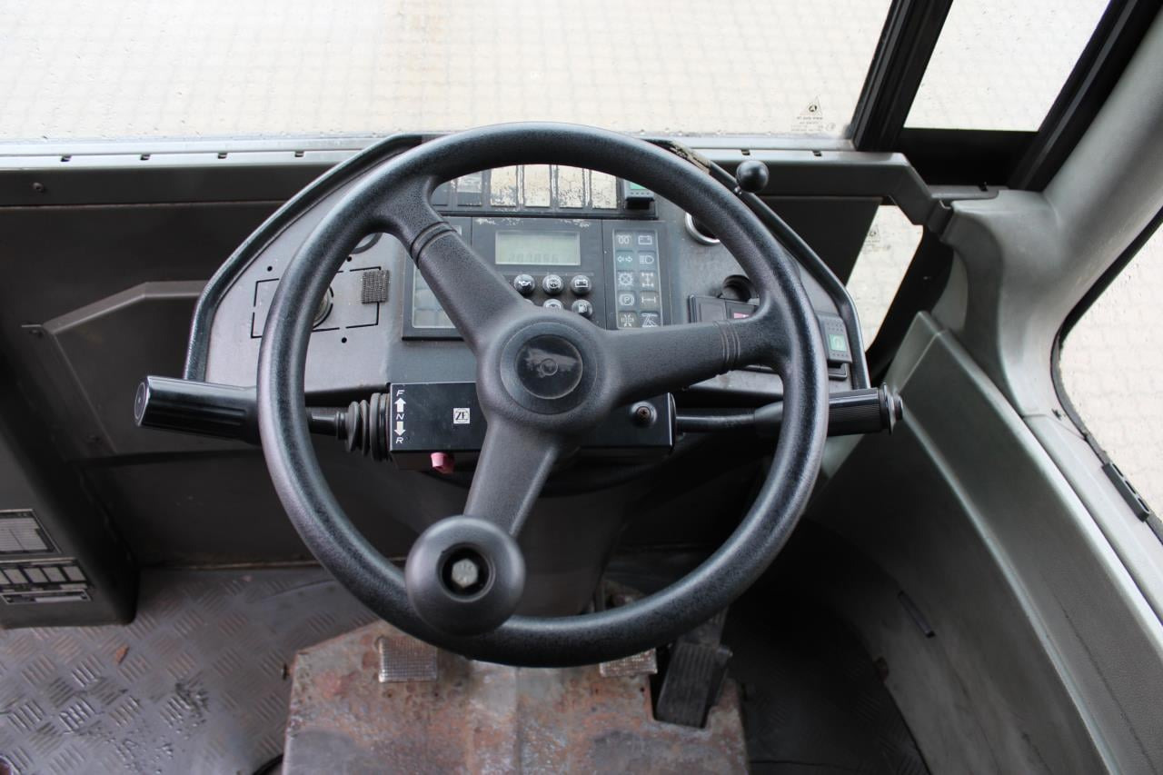 Terberg RT222 - Tractor industrial: foto 4 Terberg RT222 - Tractor industrial: foto 4