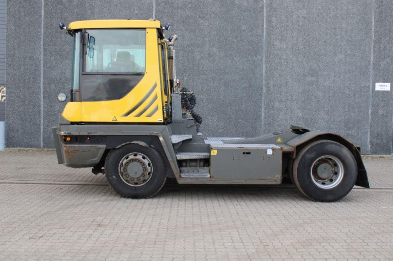 Terberg RT283 - Tractor industrial: foto 1 Terberg RT283 - Tractor industrial: foto 1