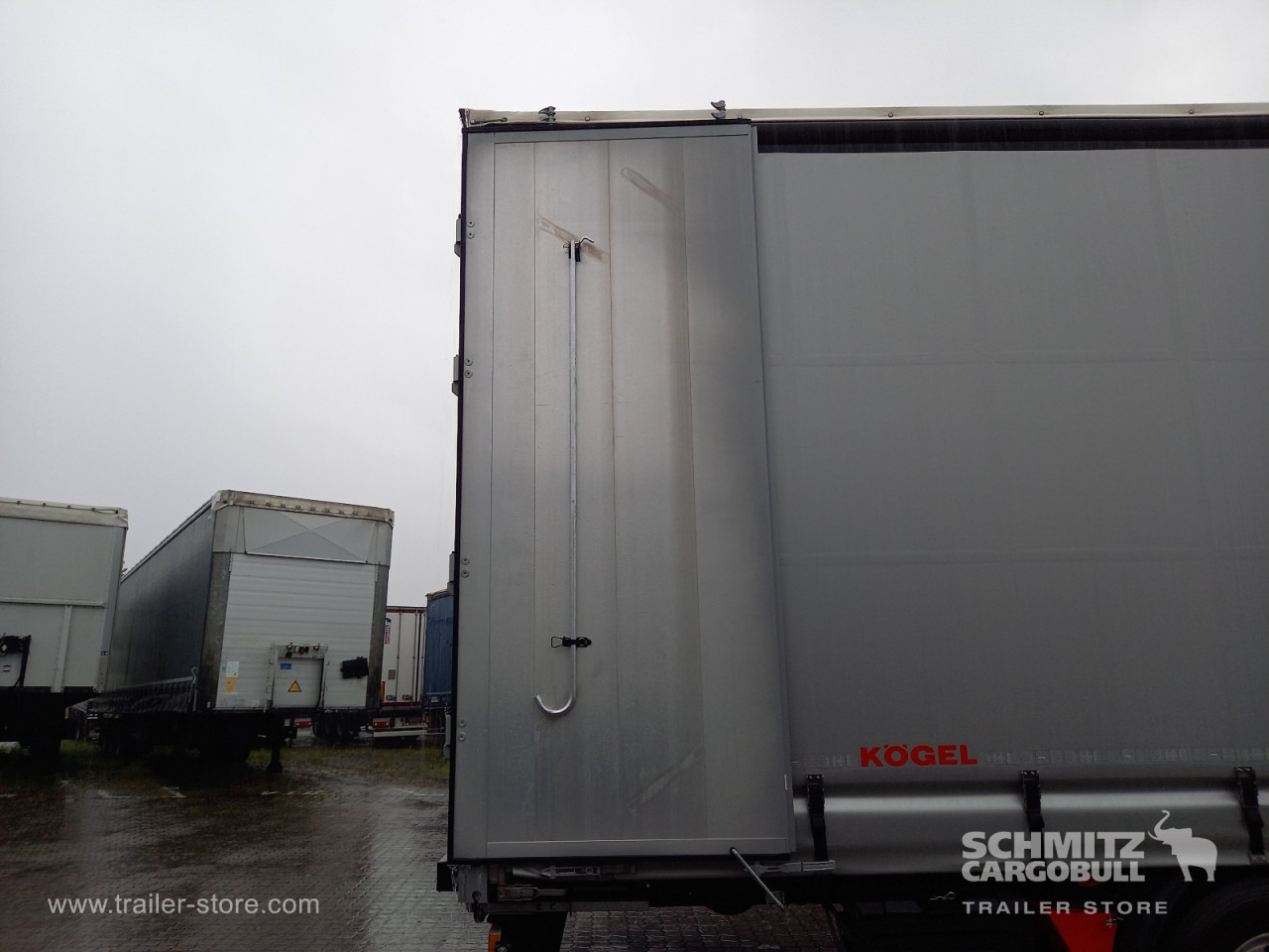 KOEGEL Auflieger Curtainsider Mega - Semirremolque lona: foto 4 KOEGEL Auflieger Curtainsider Mega - Semirremolque lona: foto 4