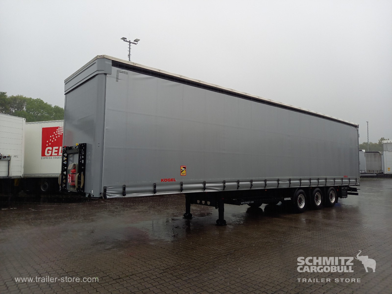KOEGEL Auflieger Curtainsider Mega - Semirremolque lona: foto 1 KOEGEL Auflieger Curtainsider Mega - Semirremolque lona: foto 1