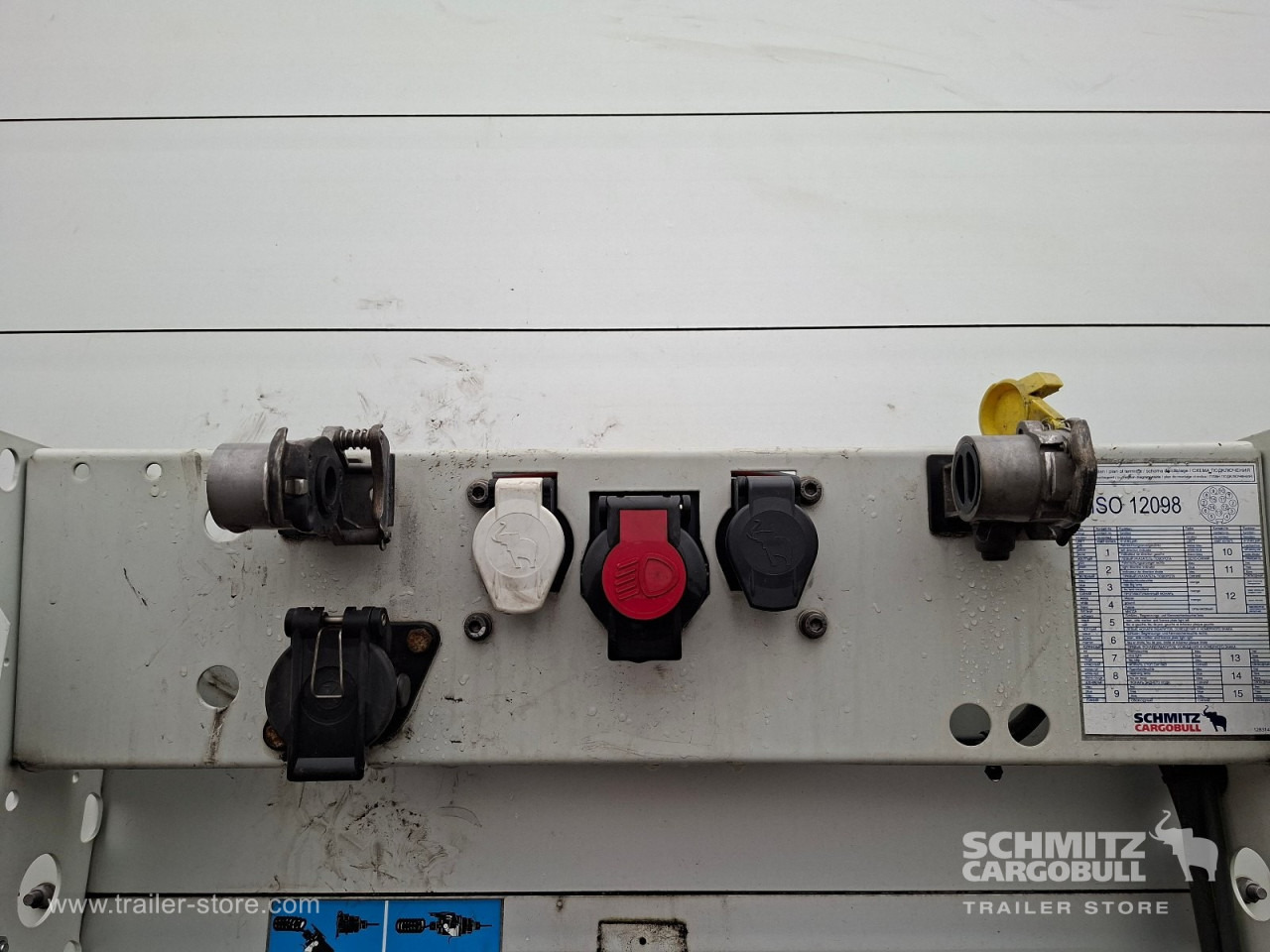 SCHMITZ Auflieger Curtainsider Mega - Semirremolque lona: foto 4 SCHMITZ Auflieger Curtainsider Mega - Semirremolque lona: foto 4