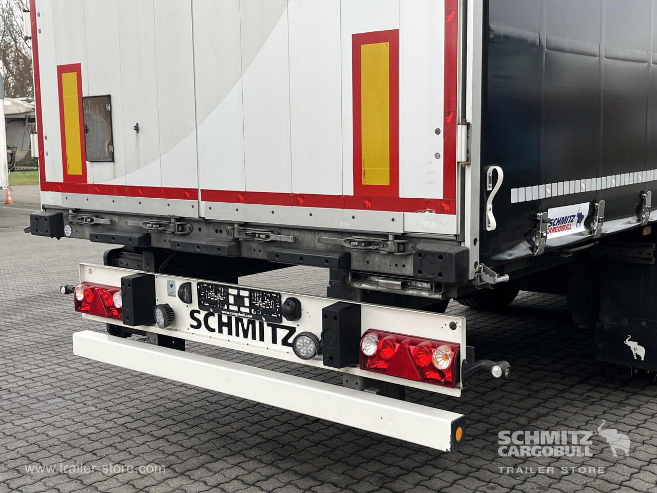 SCHMITZ Auflieger Curtainsider Standard - Semirremolque lona: foto 2 SCHMITZ Auflieger Curtainsider Standard - Semirremolque lona: foto 2