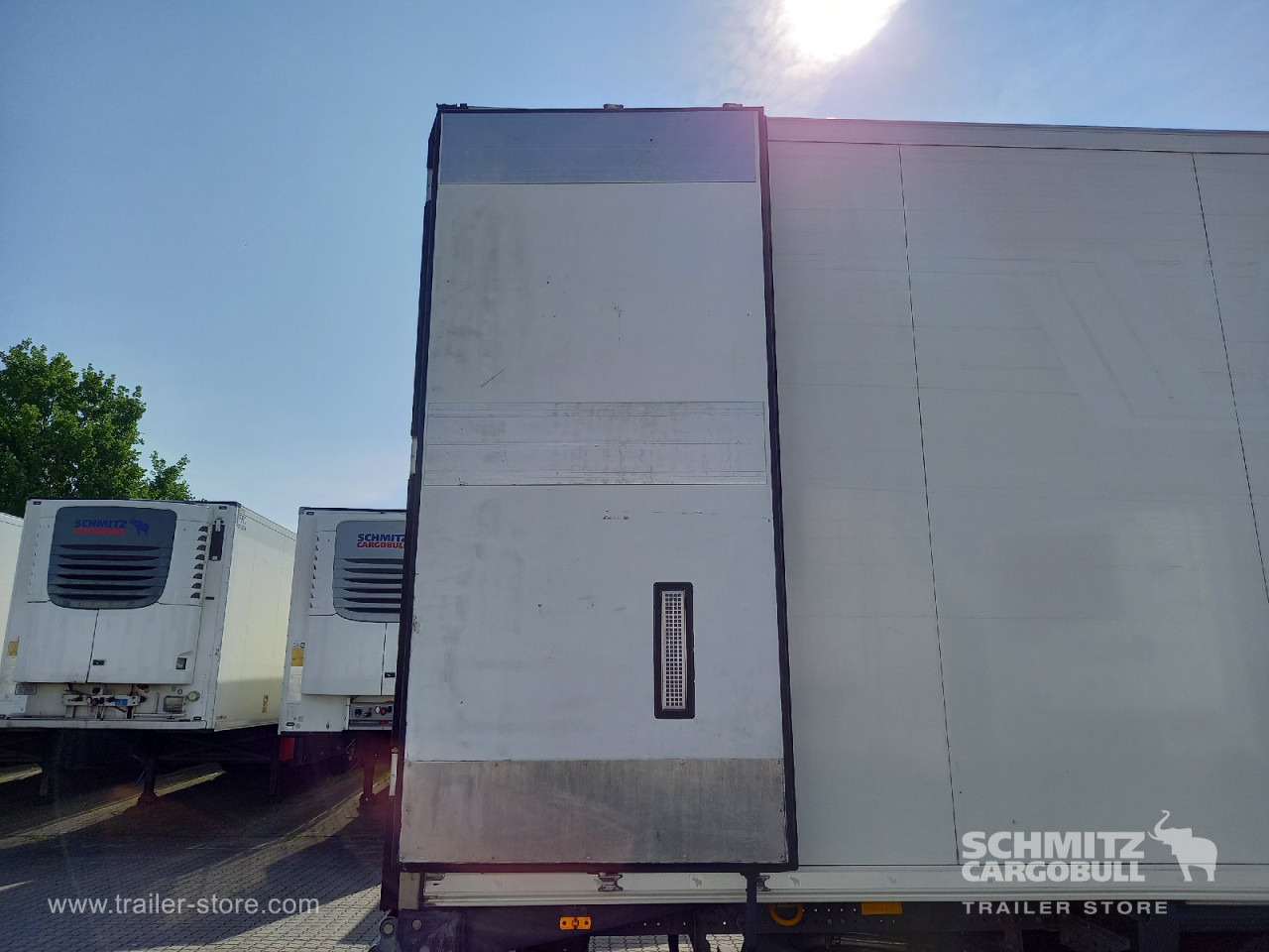 SCHMITZ Auflieger Tiefkühler Fleischhang - Semirremolque isotérmico: foto 3 SCHMITZ Auflieger Tiefkühler Fleischhang - Semirremolque isotérmico: foto 3