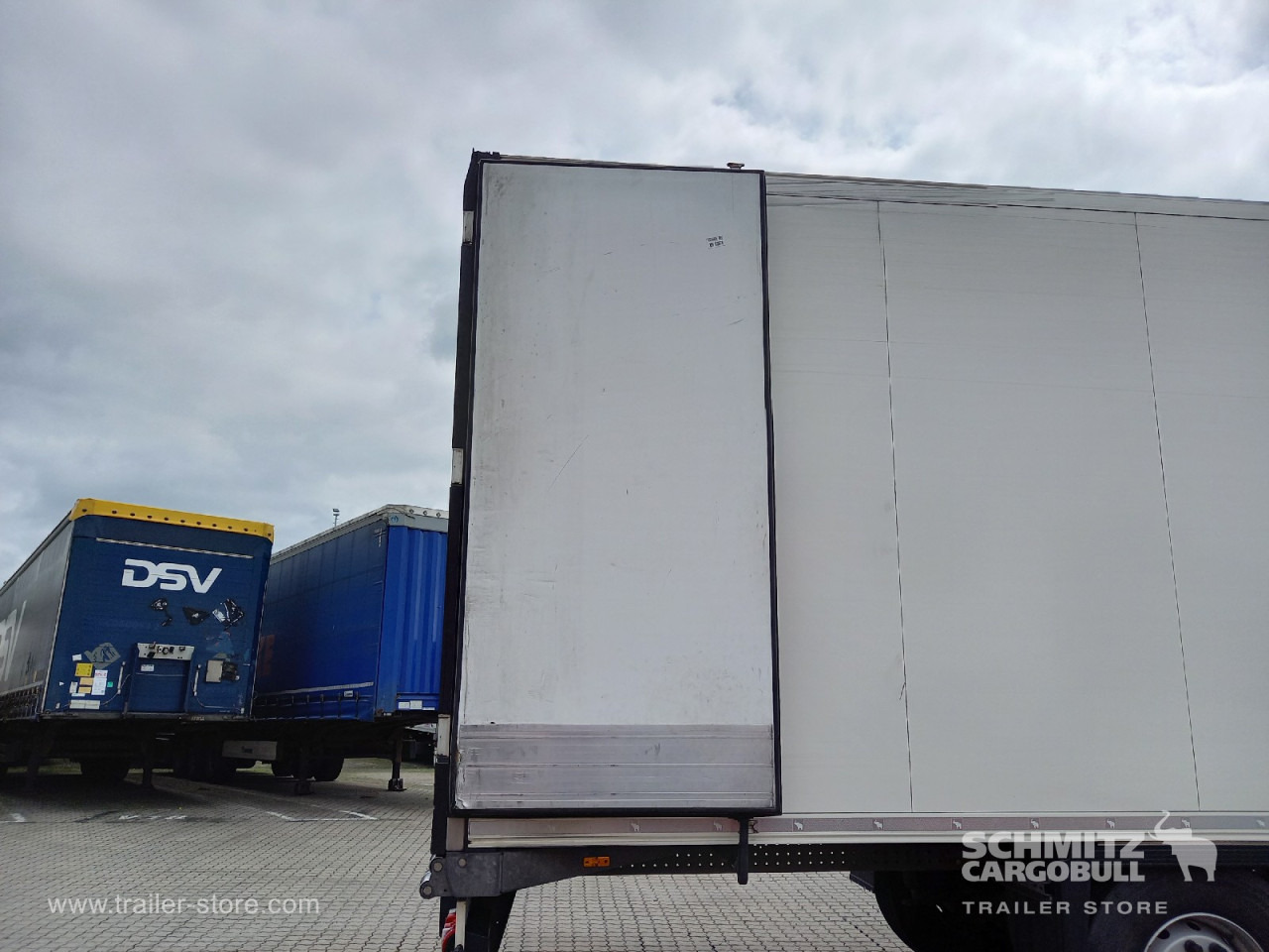 Semirremolque isotérmico SCHMITZ Auflieger Tiefkühler Standard: foto 14 Semirremolque isotérmico SCHMITZ Auflieger Tiefkühler Standard: foto 14