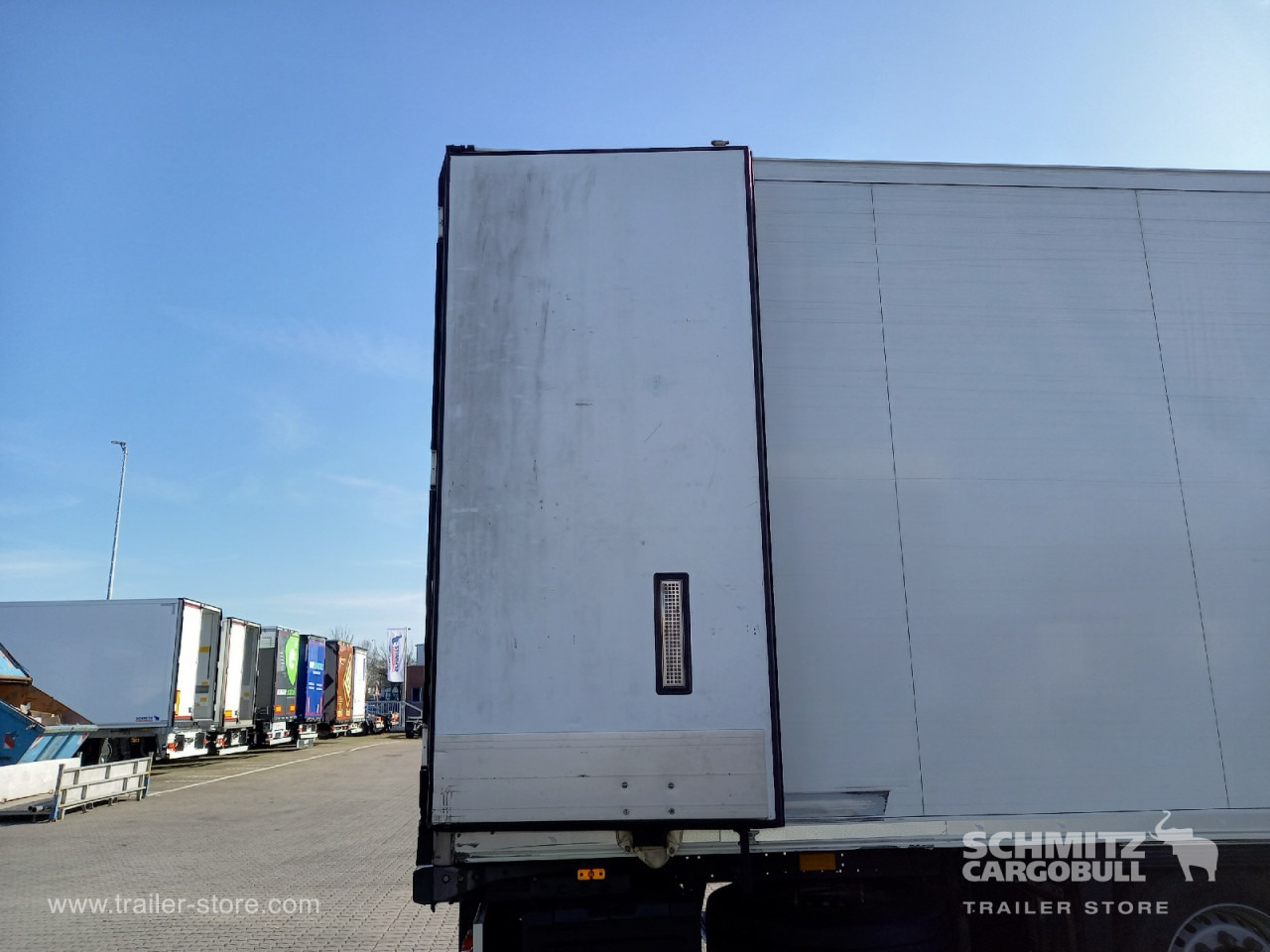SCHMITZ Auflieger Tiefkühler Standard Double deck - Semirremolque isotérmico: foto 4 SCHMITZ Auflieger Tiefkühler Standard Double deck - Semirremolque isotérmico: foto 4