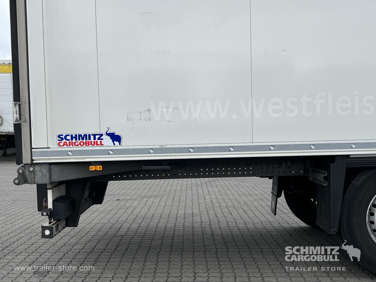 SCHMITZ Auflieger Tiefkühler Standard Double deck - Semirremolque isotérmico: foto 2 SCHMITZ Auflieger Tiefkühler Standard Double deck - Semirremolque isotérmico: foto 2