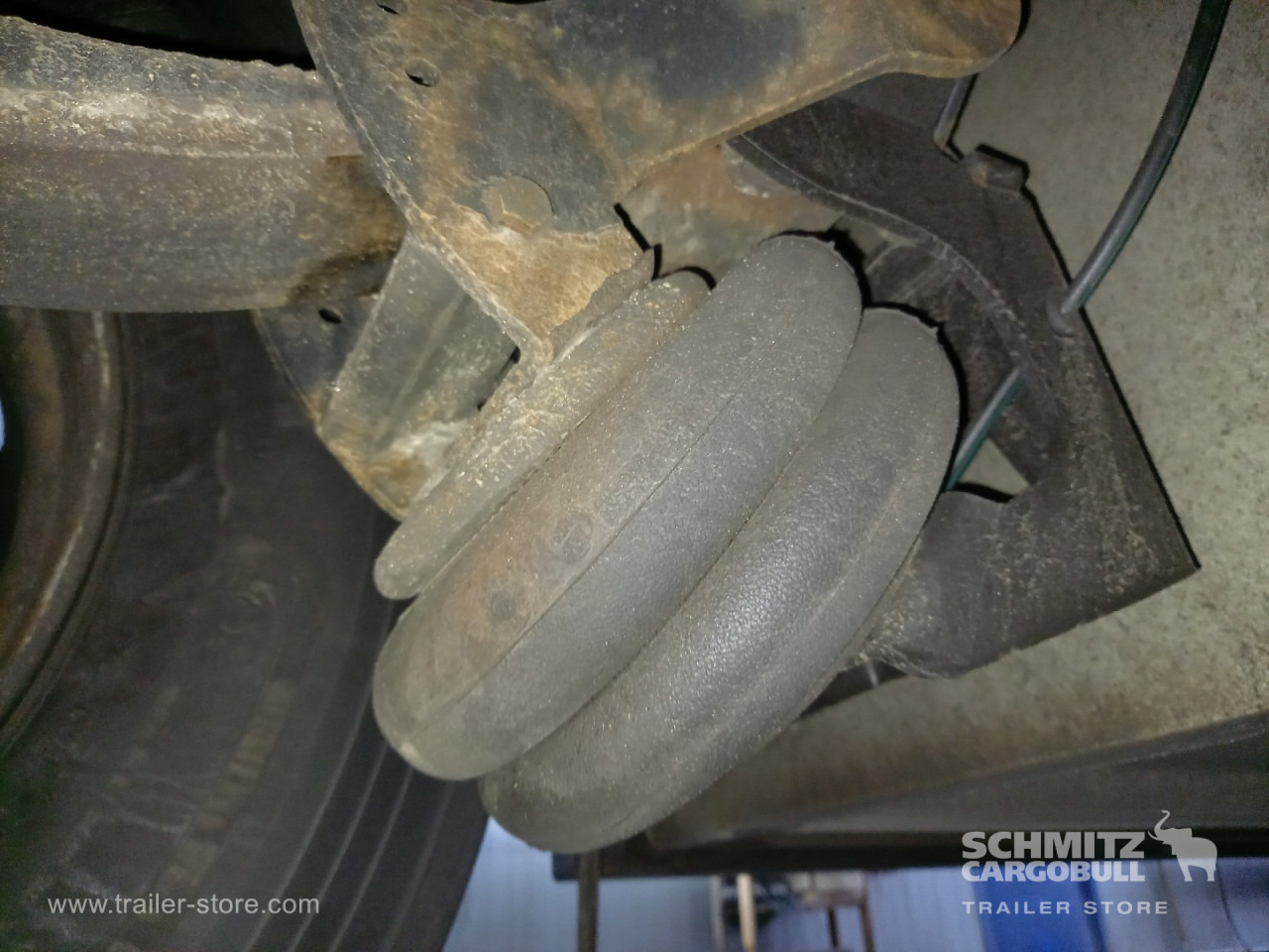 SCHMITZ Auflieger Tiefkühler Standard Double deck - Semirremolque isotérmico: foto 3 SCHMITZ Auflieger Tiefkühler Standard Double deck - Semirremolque isotérmico: foto 3