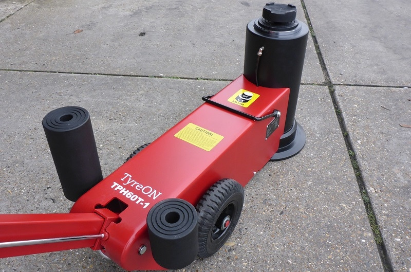 TPH60T-1 Air hydraulic jack 60 Tons - Equipo de taller: foto 3 TPH60T-1 Air hydraulic jack 60 Tons - Equipo de taller: foto 3
