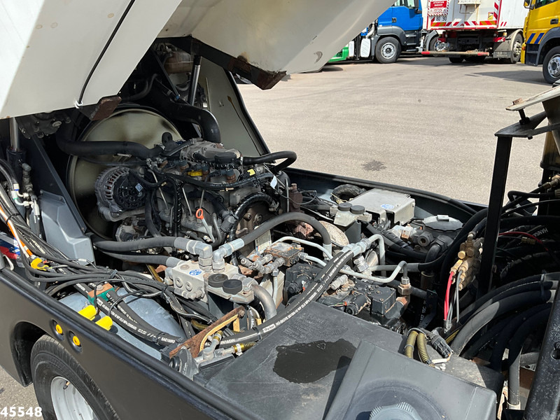 Barredora vial Bucher Citycat 2020 with 3-rd brush: foto 9