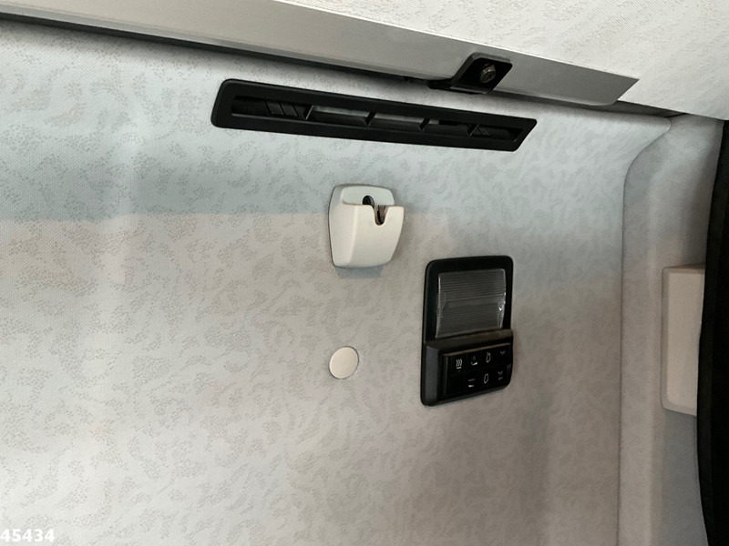 Cabeza tractora Mercedes-Benz Arocs 3251 8x4 Euro 6 Retarder HMF 85 Tonmeter laadkraan Fly-Jib: foto 20 Cabeza tractora Mercedes-Benz Arocs 3251 8x4 Euro 6 Retarder HMF 85 Tonmeter laadkraan Fly-Jib: foto 20