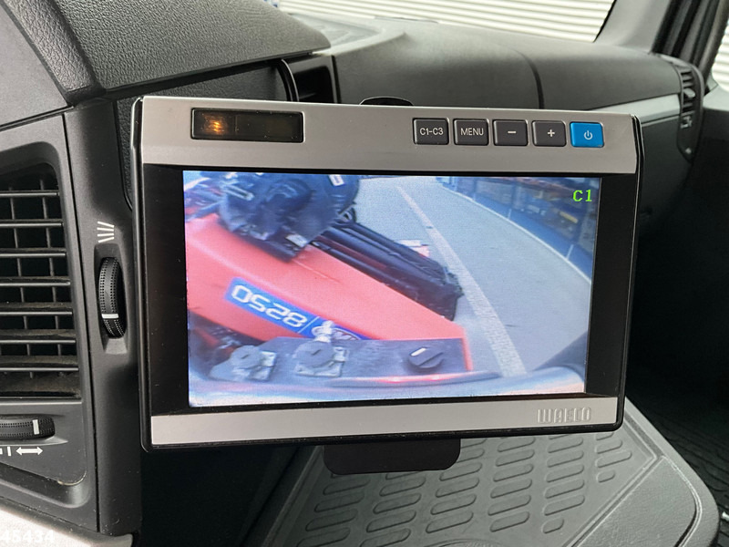 Cabeza tractora Mercedes-Benz Arocs 3251 8x4 Euro 6 Retarder HMF 85 Tonmeter laadkraan Fly-Jib: foto 16 Cabeza tractora Mercedes-Benz Arocs 3251 8x4 Euro 6 Retarder HMF 85 Tonmeter laadkraan Fly-Jib: foto 16