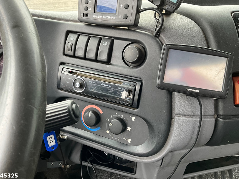 Camión multibasculante, Camión grúa DAF FA 45 LF 180 HMF 7 Tonmeter laadkraan: foto 10