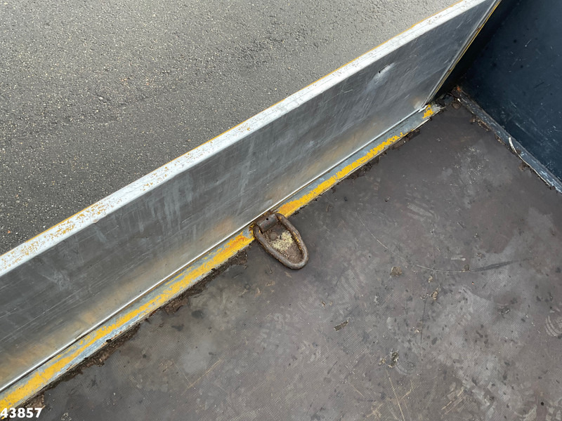 Arrendamiento de MAN F2000 6x6 Full Steel Manual Palfinger 68 Tonmeter Dachdecker kran Just 54.133 km! MAN F2000 6x6 Full Steel Manual Palfinger 68 Tonmeter Dachdecker kran Just 54.133 km!: foto 16 Arrendamiento de MAN F2000 6x6 Full Steel Manual Palfinger 68 Tonmeter Dachdecker kran Just 54.133 km! MAN F2000 6x6 Full Steel Manual Palfinger 68 Tonmeter Dachdecker kran Just 54.133 km!: foto 16