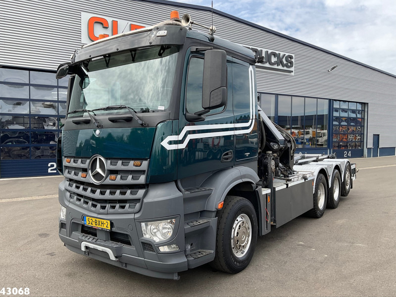 Mercedes-Benz Arocs 3251 8x4 Euro 6 Hiab 28 Tonmeter laadkraan - Camión multibasculante, Camión grúa: foto 2 Mercedes-Benz Arocs 3251 8x4 Euro 6 Hiab 28 Tonmeter laadkraan - Camión multibasculante, Camión grúa: foto 2