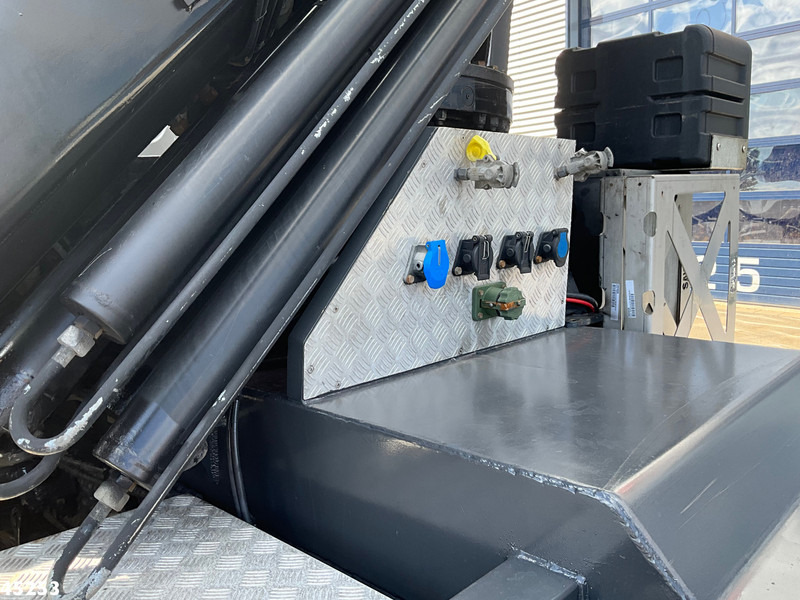 Camión grúa Mercedes-Benz Arocs 3253 8x4 Hiab 105 Tonmeter laadkraan: foto 15