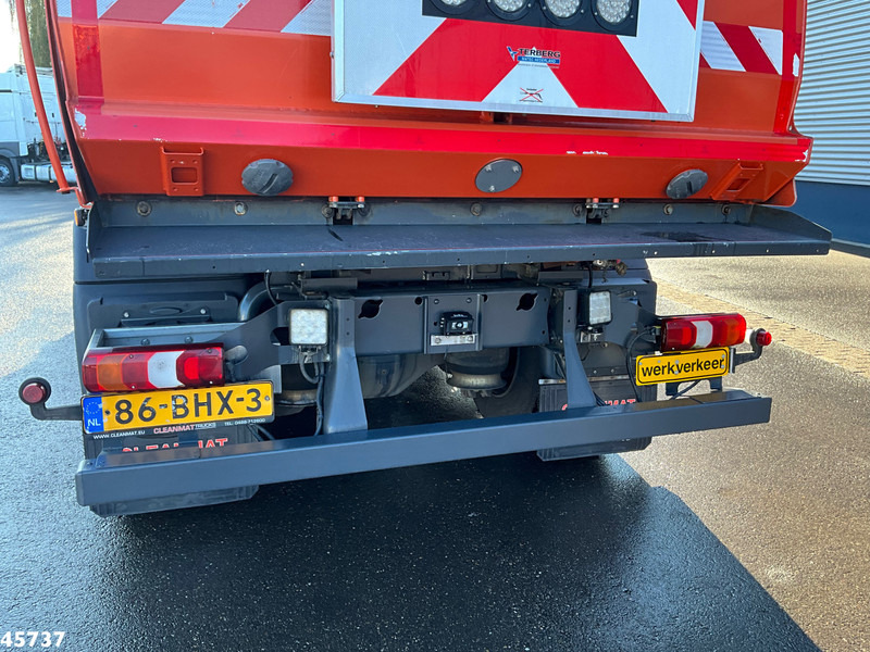 Barredora vial Mercedes-Benz Atego 1324 Euro 6 Bucher Cityfant 6000 Just 82.371 km!: foto 11