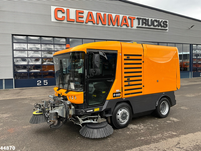 Ravo 540 with 3-rd brush - Barredora vial: foto 3 Ravo 540 with 3-rd brush - Barredora vial: foto 3