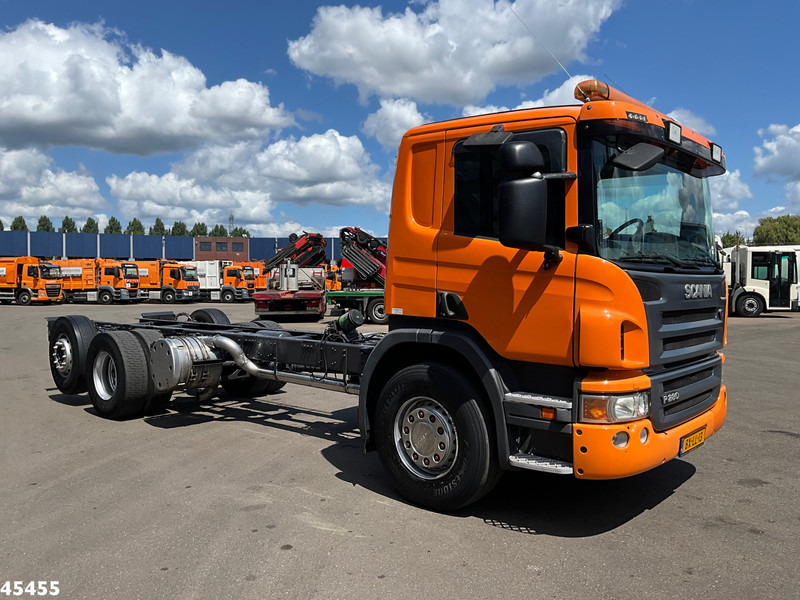 Scania P 280 6x2 Chassis Cabine with PTO Just 218.646 km! - Camión chasis: foto 5 Scania P 280 6x2 Chassis Cabine with PTO Just 218.646 km! - Camión chasis: foto 5