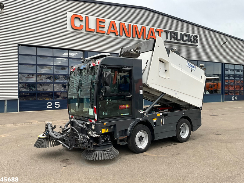 Schmidt Cleango Compact 500 Euro 6 with 3-rd brush Just 41.050 km! - Barredora vial: foto 1 Schmidt Cleango Compact 500 Euro 6 with 3-rd brush Just 41.050 km! - Barredora vial: foto 1