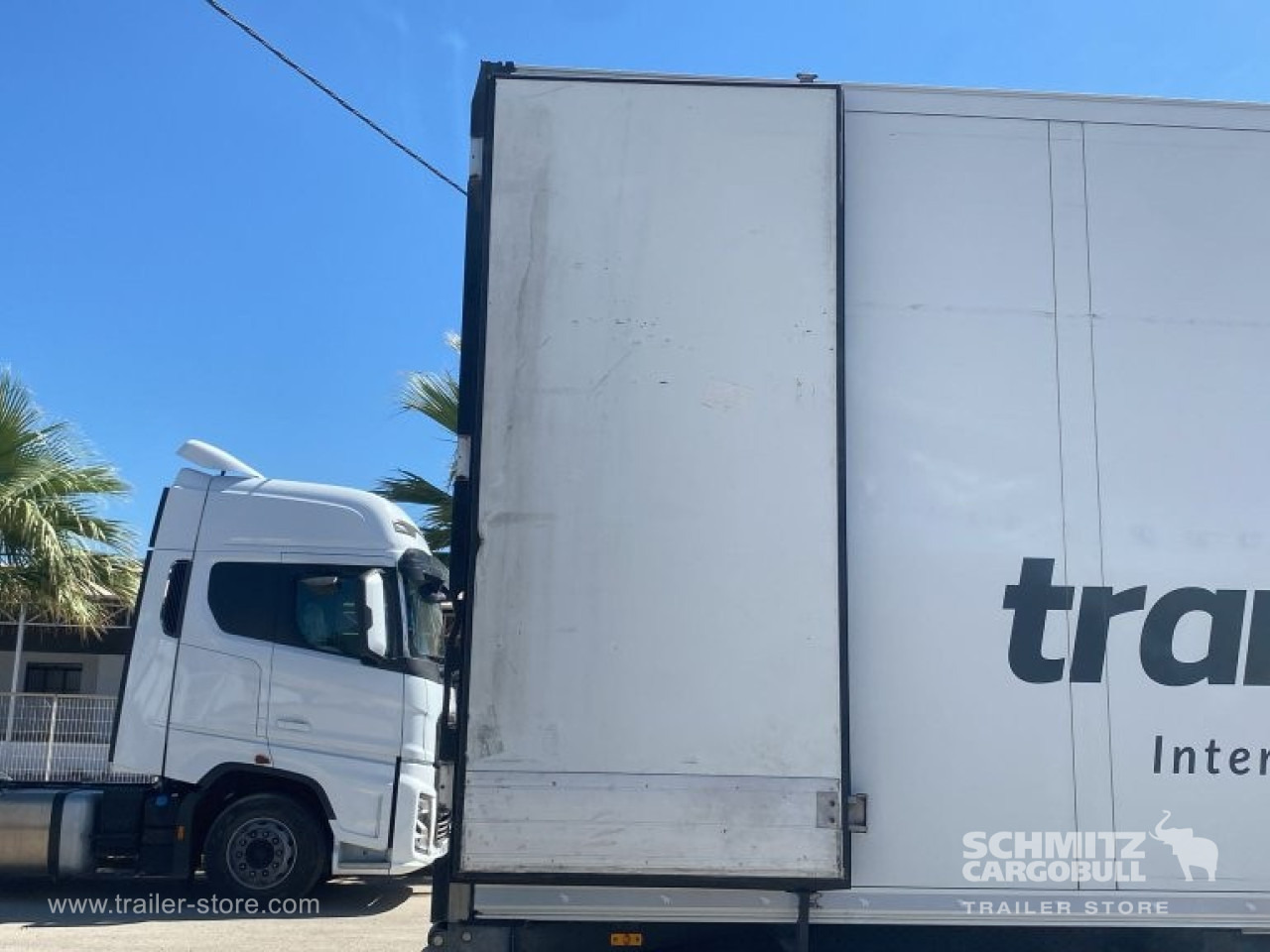 SCHMITZ Semiremolque Frigo Standard - Semirremolque isotérmico: foto 2 SCHMITZ Semiremolque Frigo Standard - Semirremolque isotérmico: foto 2