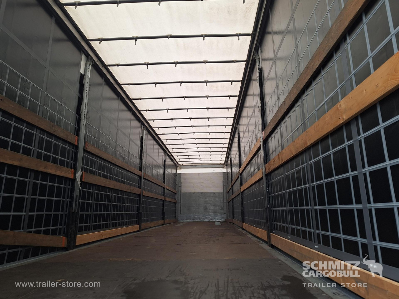 SCHMITZ Curtainsider Standard Taillift - Semirremolque lona: foto 4 SCHMITZ Curtainsider Standard Taillift - Semirremolque lona: foto 4