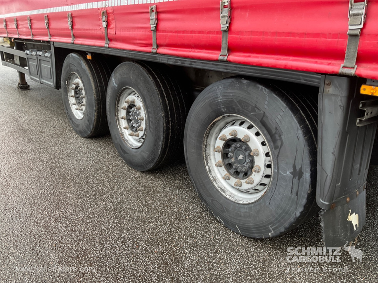 SCHMITZ Curtainsider Standard Forklift holder - Semirremolque lona: foto 3 SCHMITZ Curtainsider Standard Forklift holder - Semirremolque lona: foto 3