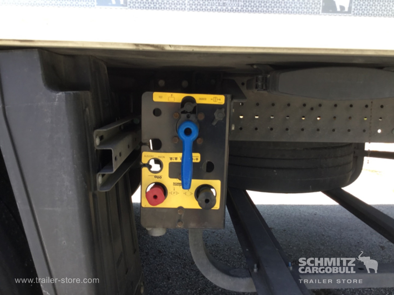 Semirremolque isotérmico SCHMITZ Reefer Meat hanging system: foto 6 Semirremolque isotérmico SCHMITZ Reefer Meat hanging system: foto 6