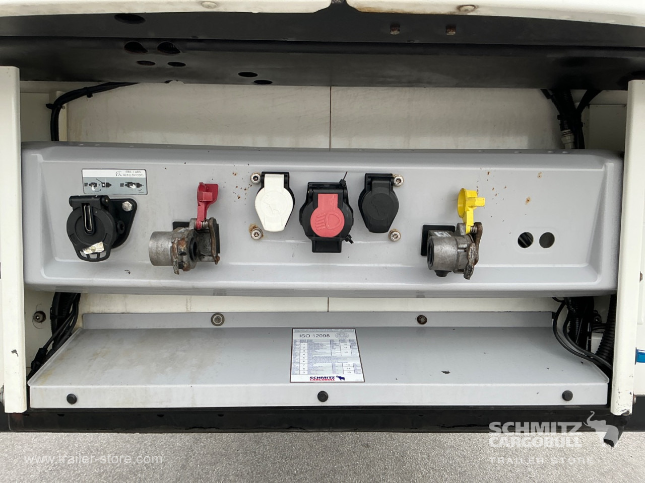 SCHMITZ Reefer Meat hanging system - Semirremolque isotérmico: foto 4 SCHMITZ Reefer Meat hanging system - Semirremolque isotérmico: foto 4