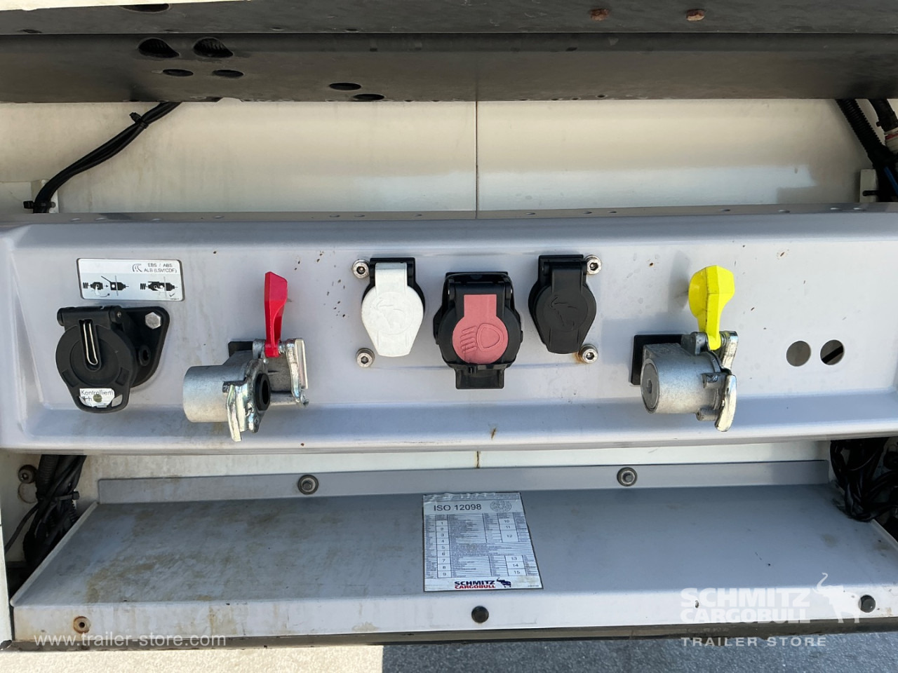 SCHMITZ Reefer Meat hanging system - Semirremolque isotérmico: foto 4 SCHMITZ Reefer Meat hanging system - Semirremolque isotérmico: foto 4