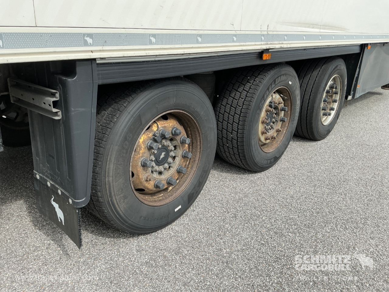 SCHMITZ Reefer Multitemp Double deck Taillift - Semirremolque isotérmico: foto 3 SCHMITZ Reefer Multitemp Double deck Taillift - Semirremolque isotérmico: foto 3