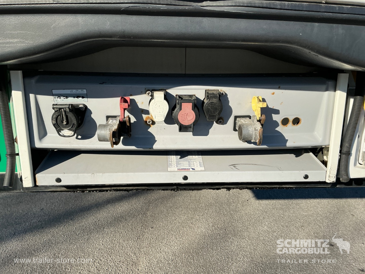 SCHMITZ Reefer Standard - Semirremolque isotérmico: foto 4 SCHMITZ Reefer Standard - Semirremolque isotérmico: foto 4