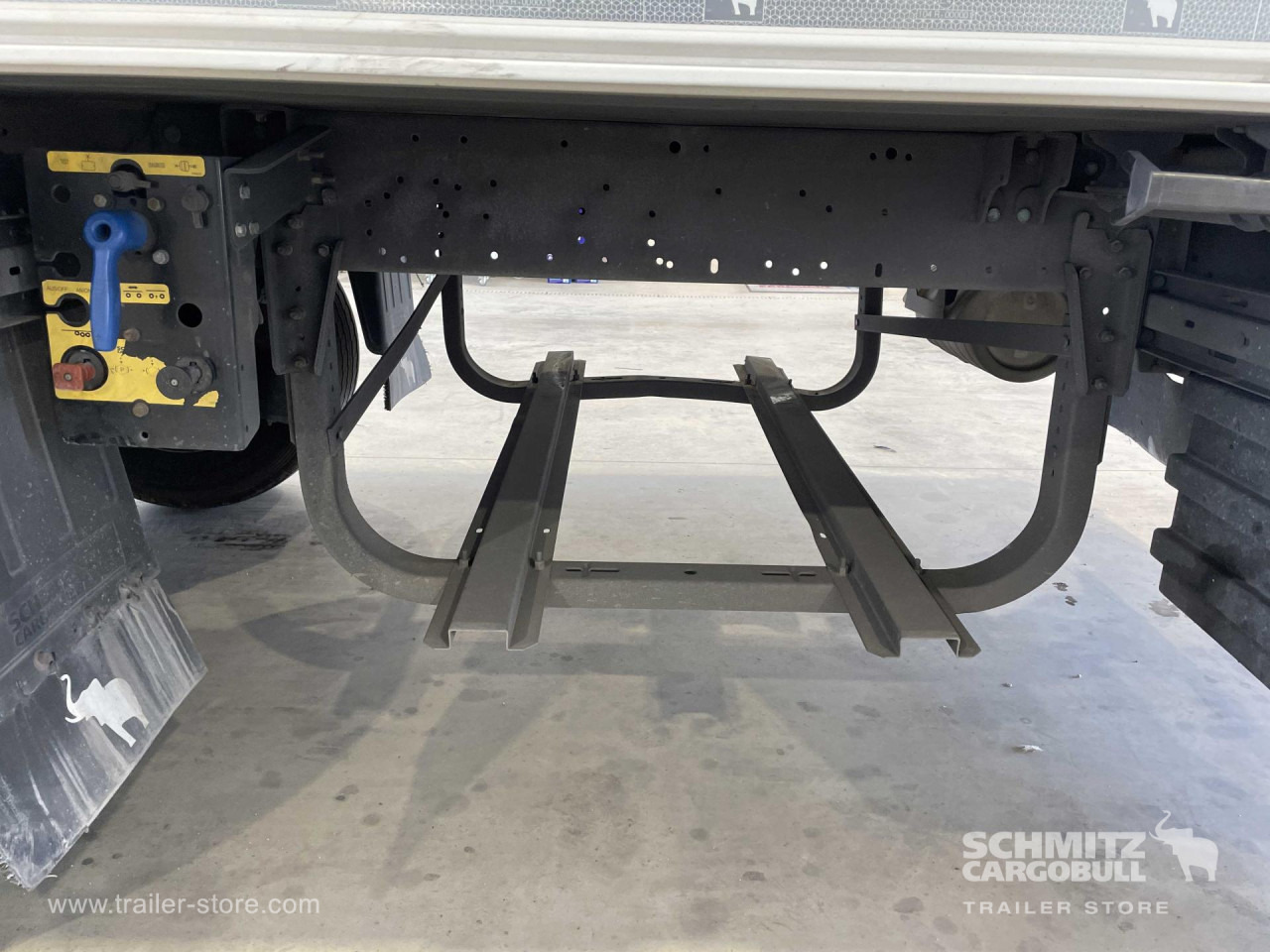 SCHMITZ Semiremolque Frigo Multitemperatura - Semirremolque isotérmico: foto 2 SCHMITZ Semiremolque Frigo Multitemperatura - Semirremolque isotérmico: foto 2