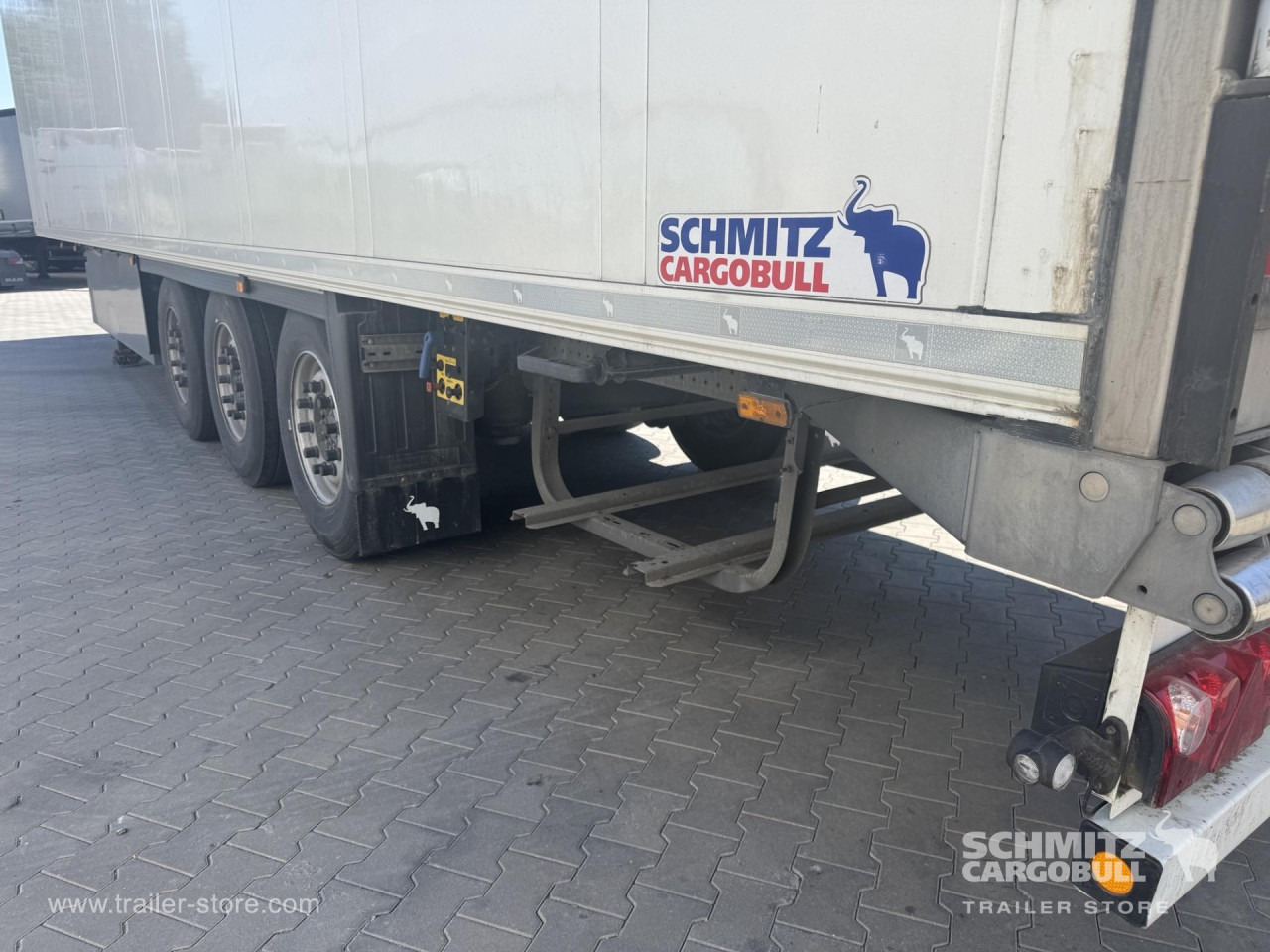 SCHMITZ Reefer Standard Double deck - Semirremolque isotérmico: foto 2 SCHMITZ Reefer Standard Double deck - Semirremolque isotérmico: foto 2