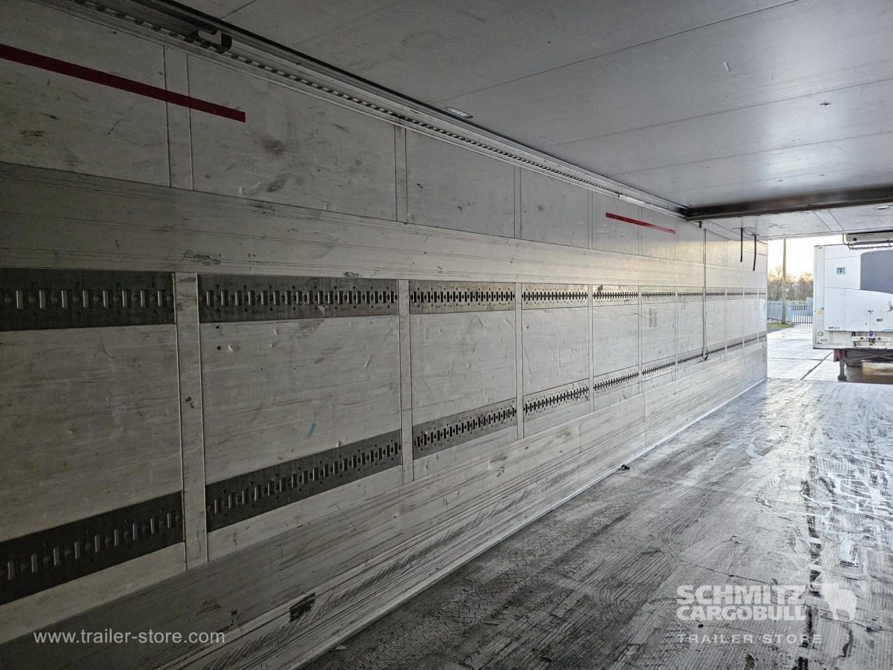 SCHMITZ Reefer Multitemp - Semirremolque isotérmico: foto 4 SCHMITZ Reefer Multitemp - Semirremolque isotérmico: foto 4