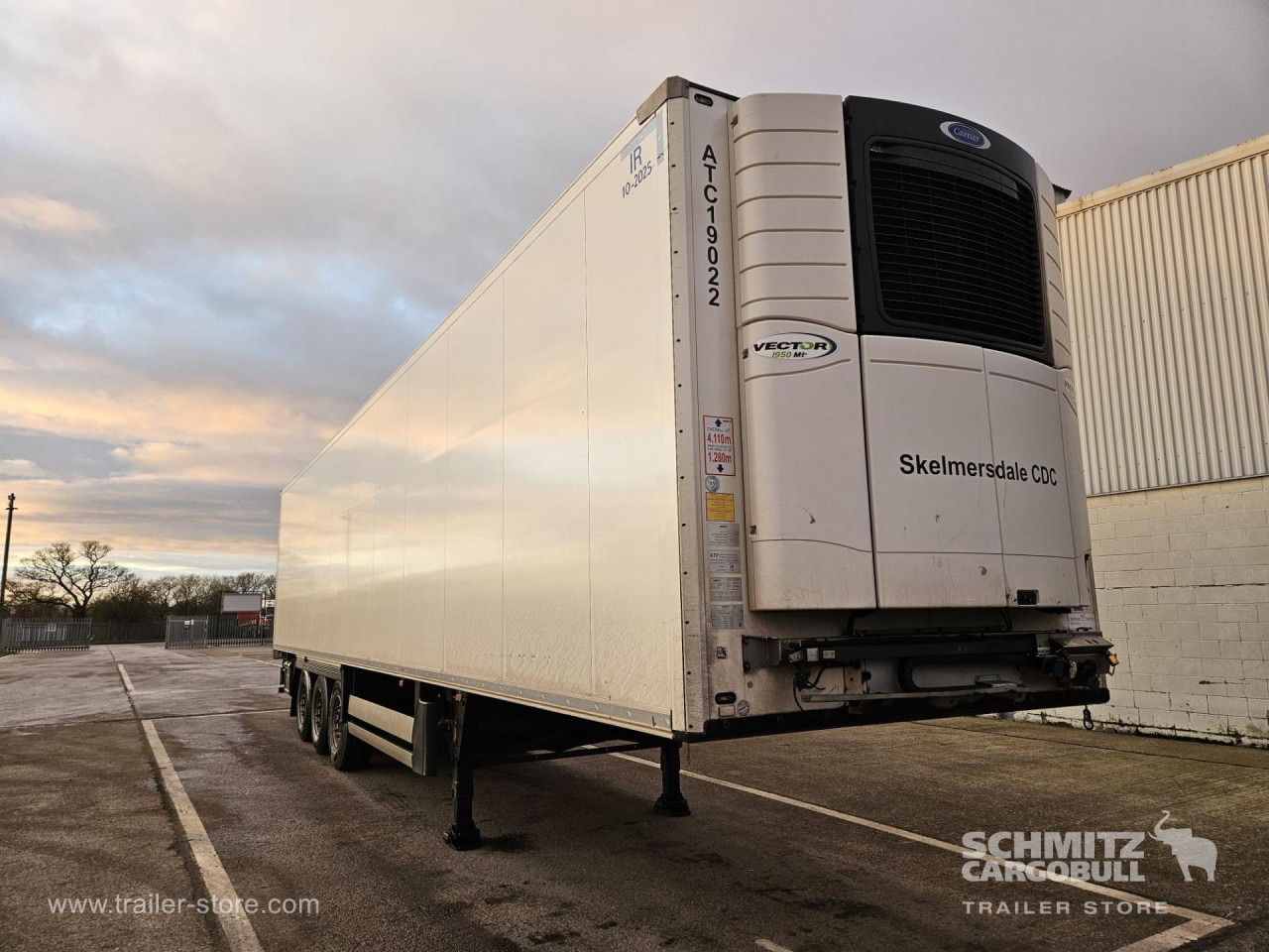 SCHMITZ Reefer Multitemp - Semirremolque isotérmico: foto 1 SCHMITZ Reefer Multitemp - Semirremolque isotérmico: foto 1