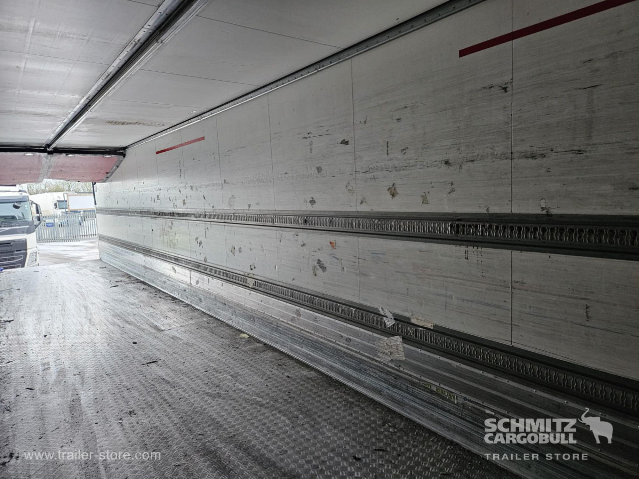 SCHMITZ Reefer Multitemp - Semirremolque isotérmico: foto 4 SCHMITZ Reefer Multitemp - Semirremolque isotérmico: foto 4