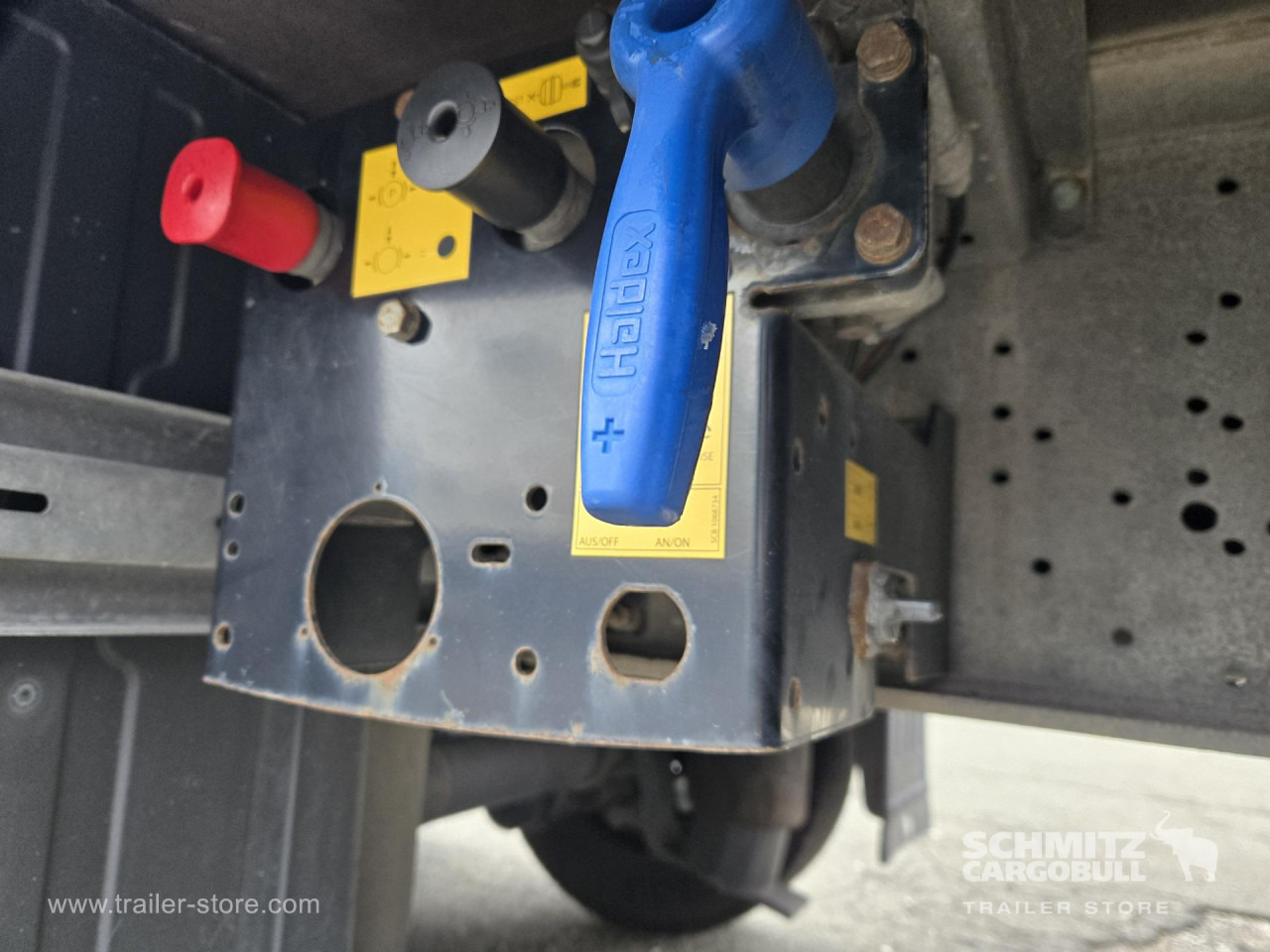 SCHMITZ Curtainsider Varios - Semirremolque lona: foto 5 SCHMITZ Curtainsider Varios - Semirremolque lona: foto 5