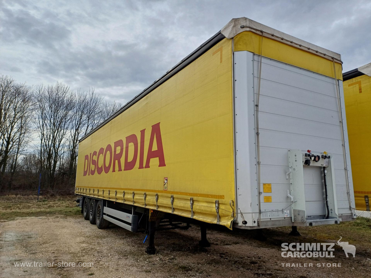 SCHMITZ Curtainsider Standard - Semirremolque lona: foto 1 SCHMITZ Curtainsider Standard - Semirremolque lona: foto 1