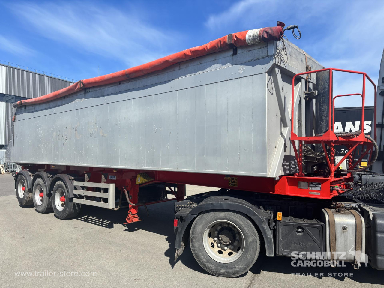 ANDERE Tipper Alu-square sided body 40m³ - Semirremolque volquete: foto 1 ANDERE Tipper Alu-square sided body 40m³ - Semirremolque volquete: foto 1