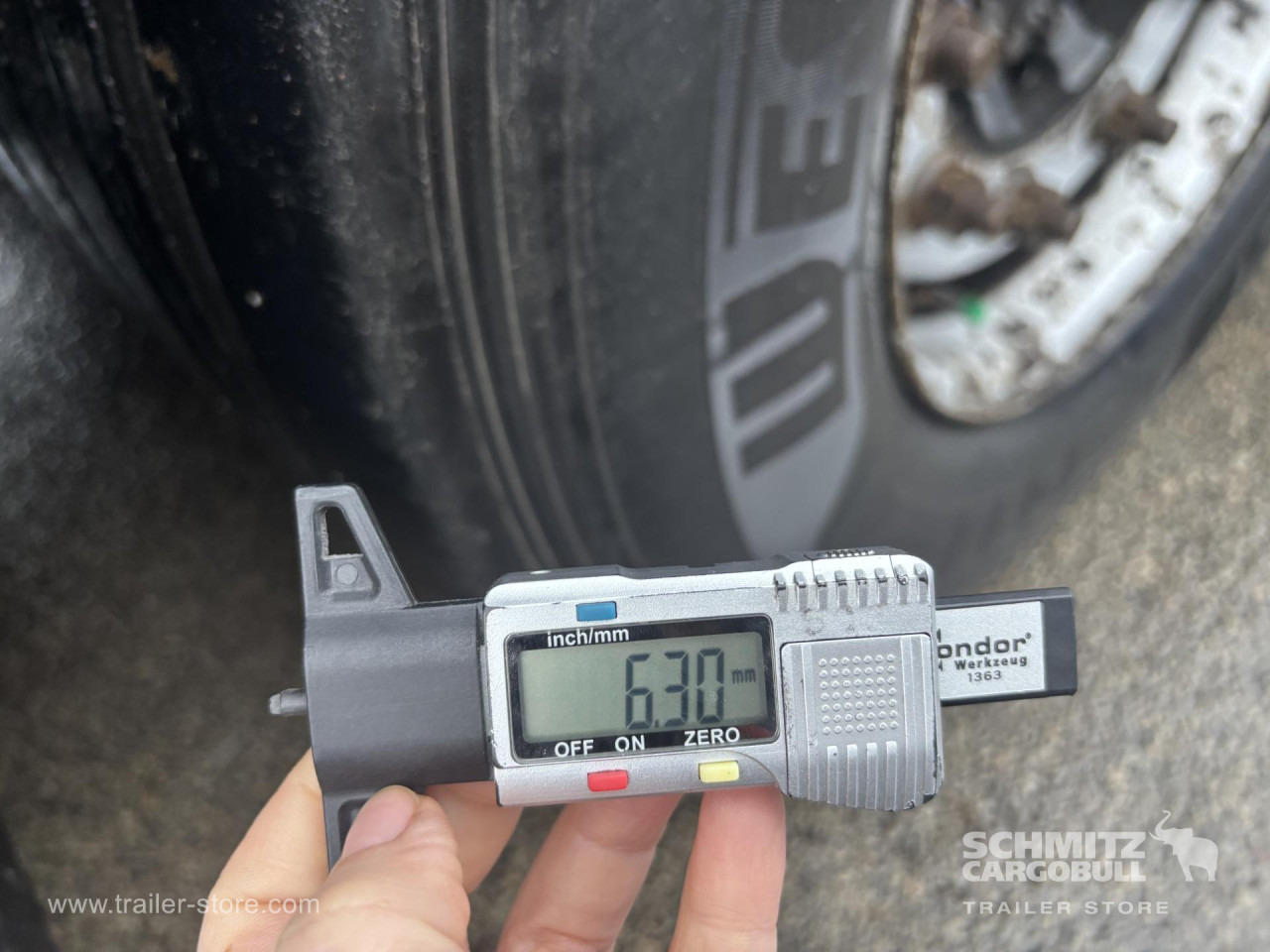 SCHMITZ Curtainsider Mega - Semirremolque lona: foto 3 SCHMITZ Curtainsider Mega - Semirremolque lona: foto 3