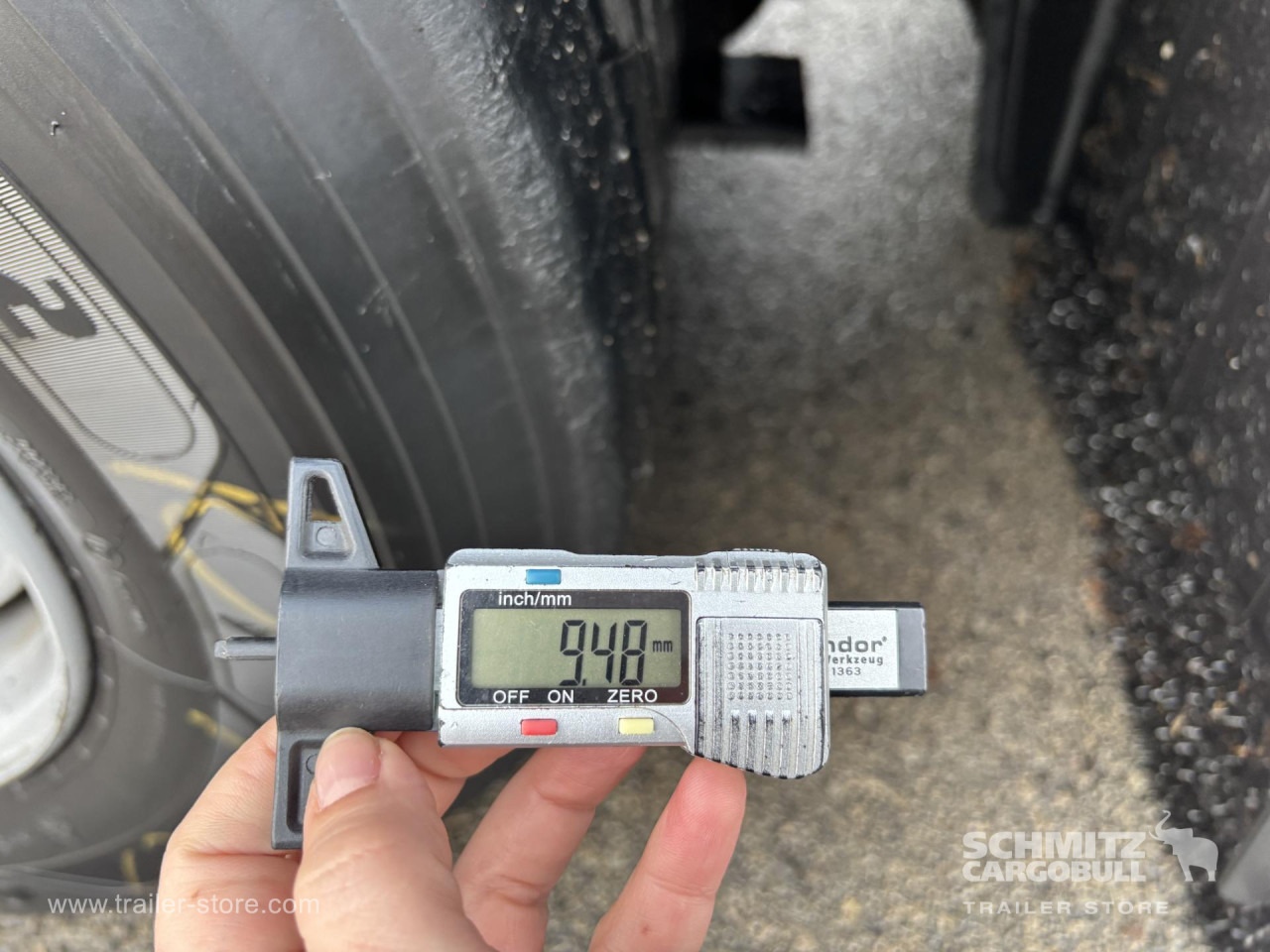 SCHMITZ Curtainsider Mega - Semirremolque lona: foto 4 SCHMITZ Curtainsider Mega - Semirremolque lona: foto 4