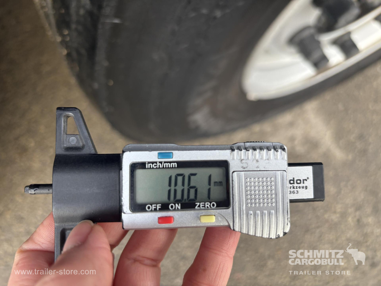 SCHMITZ Curtainsider Standard - Semirremolque lona: foto 2 SCHMITZ Curtainsider Standard - Semirremolque lona: foto 2