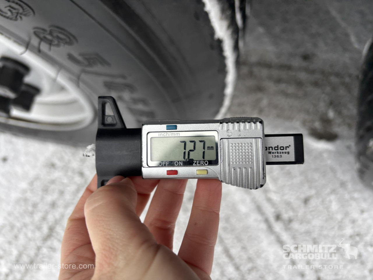 SCHMITZ Curtainsider Standard - Semirremolque lona: foto 2 SCHMITZ Curtainsider Standard - Semirremolque lona: foto 2